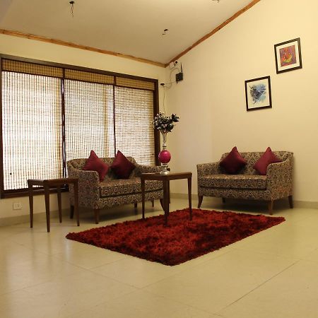 Oyo 2531 Hotel Una Comfort Misty Oak Nainital Buitenkant foto