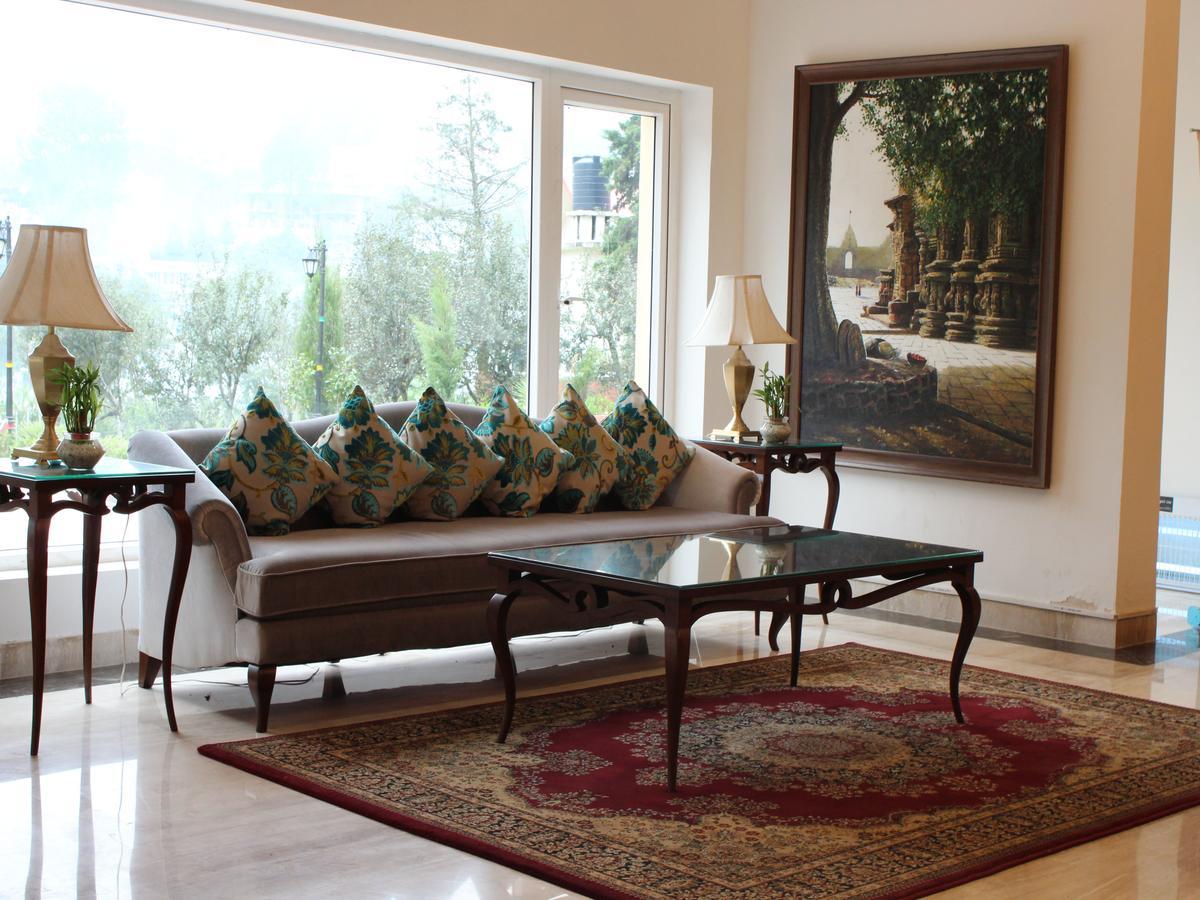 Oyo 2531 Hotel Una Comfort Misty Oak Nainital Buitenkant foto
