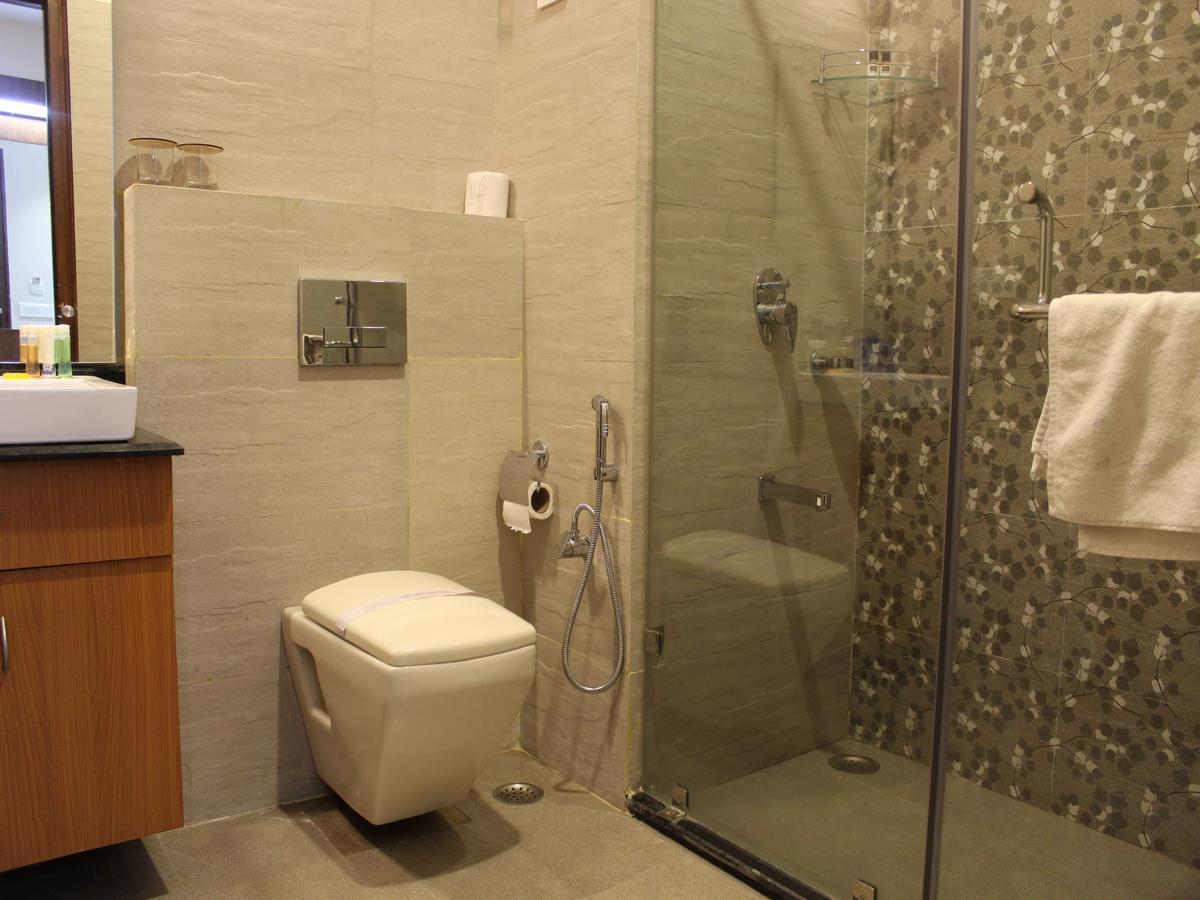 Oyo 2531 Hotel Una Comfort Misty Oak Nainital Buitenkant foto