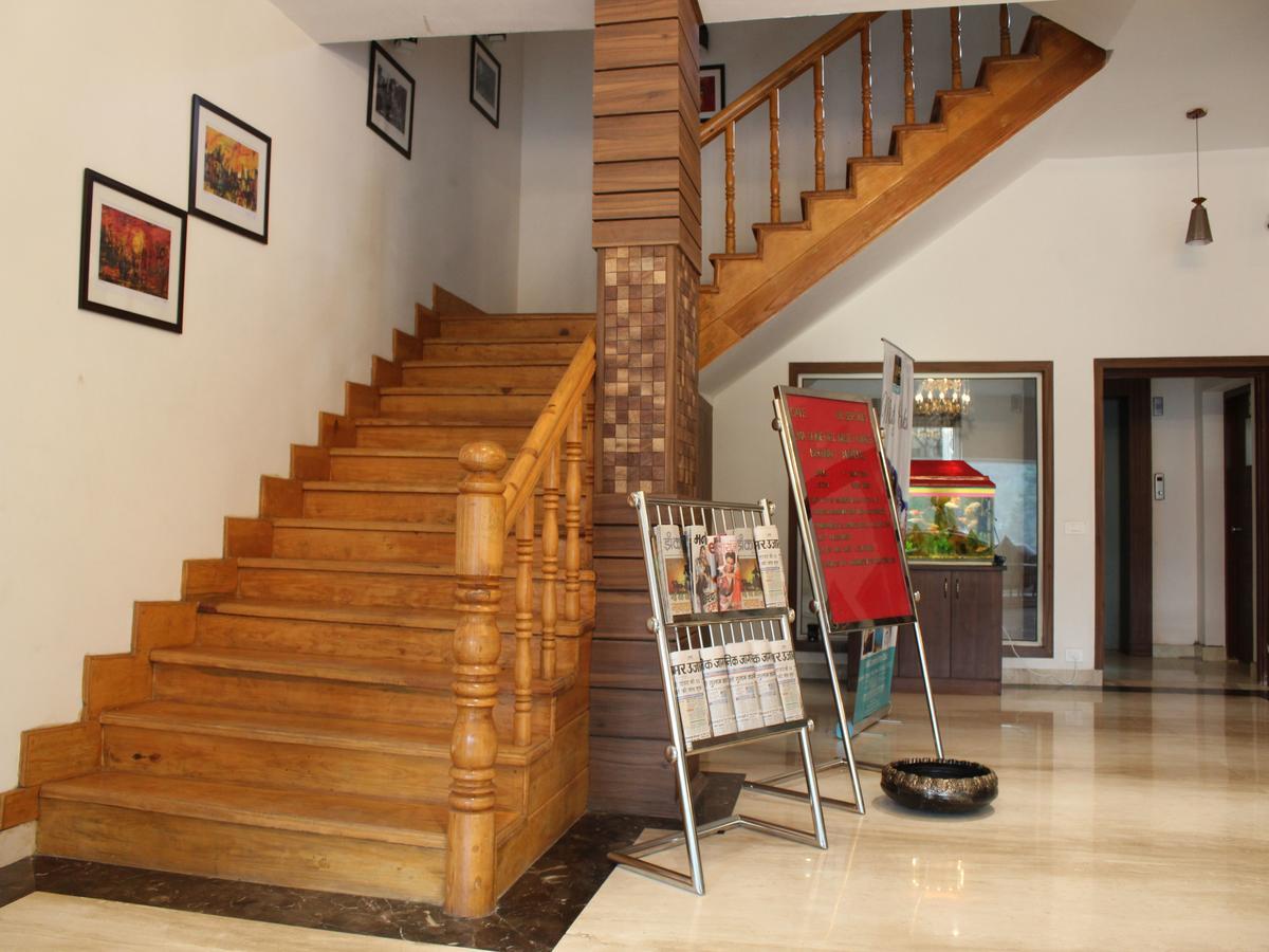 Oyo 2531 Hotel Una Comfort Misty Oak Nainital Buitenkant foto
